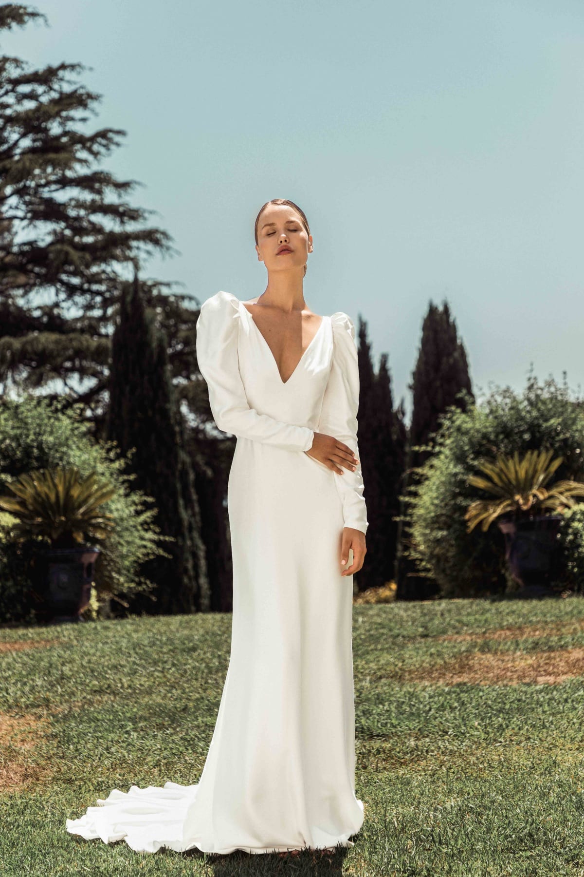 Les robes de mariée Caroline Takvorian sont chez Melody Nelson à Namur