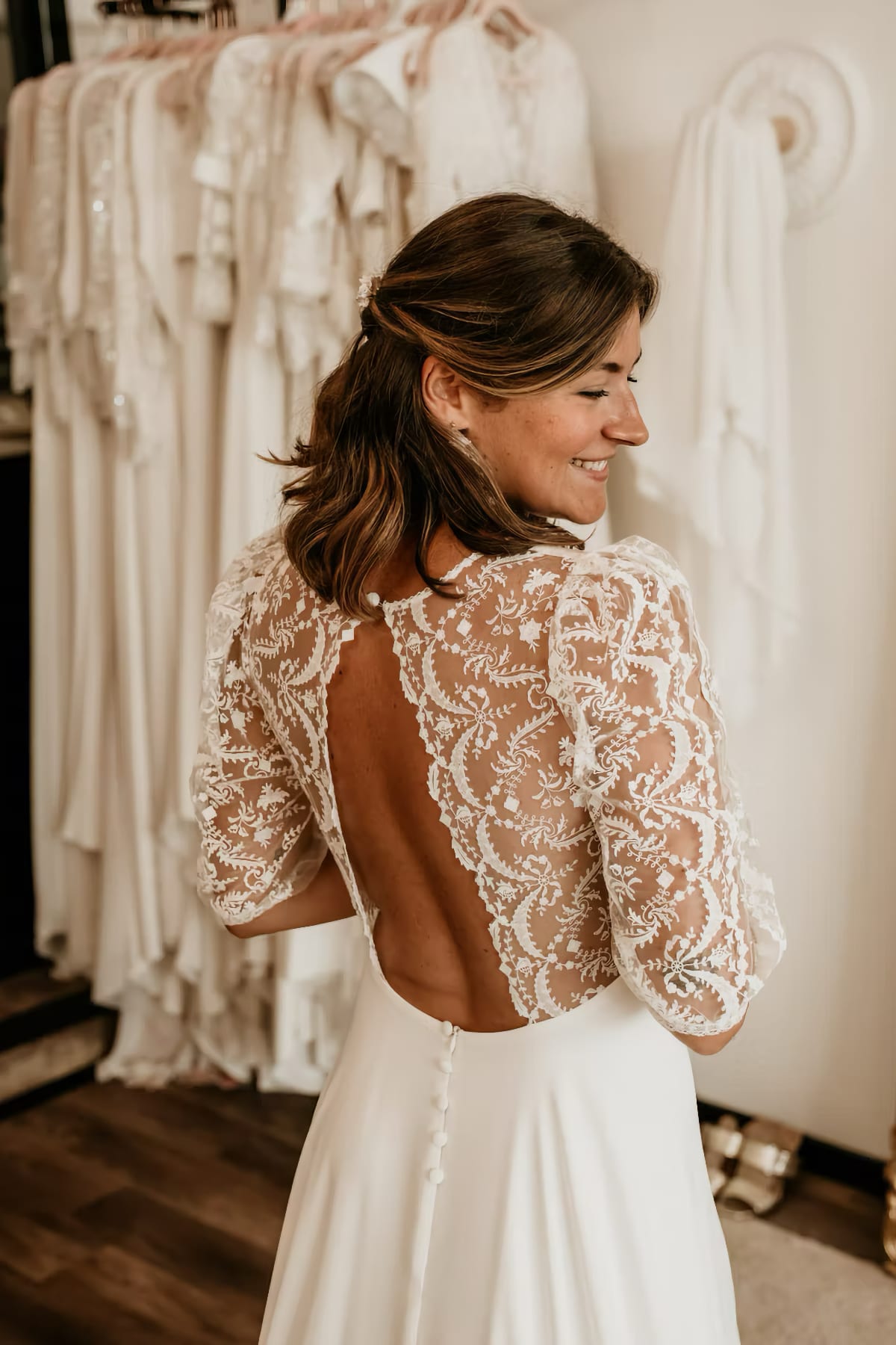 robe de mariée Claudine création disponible chez Melody Nelson à Erpent, Namur, Belgique