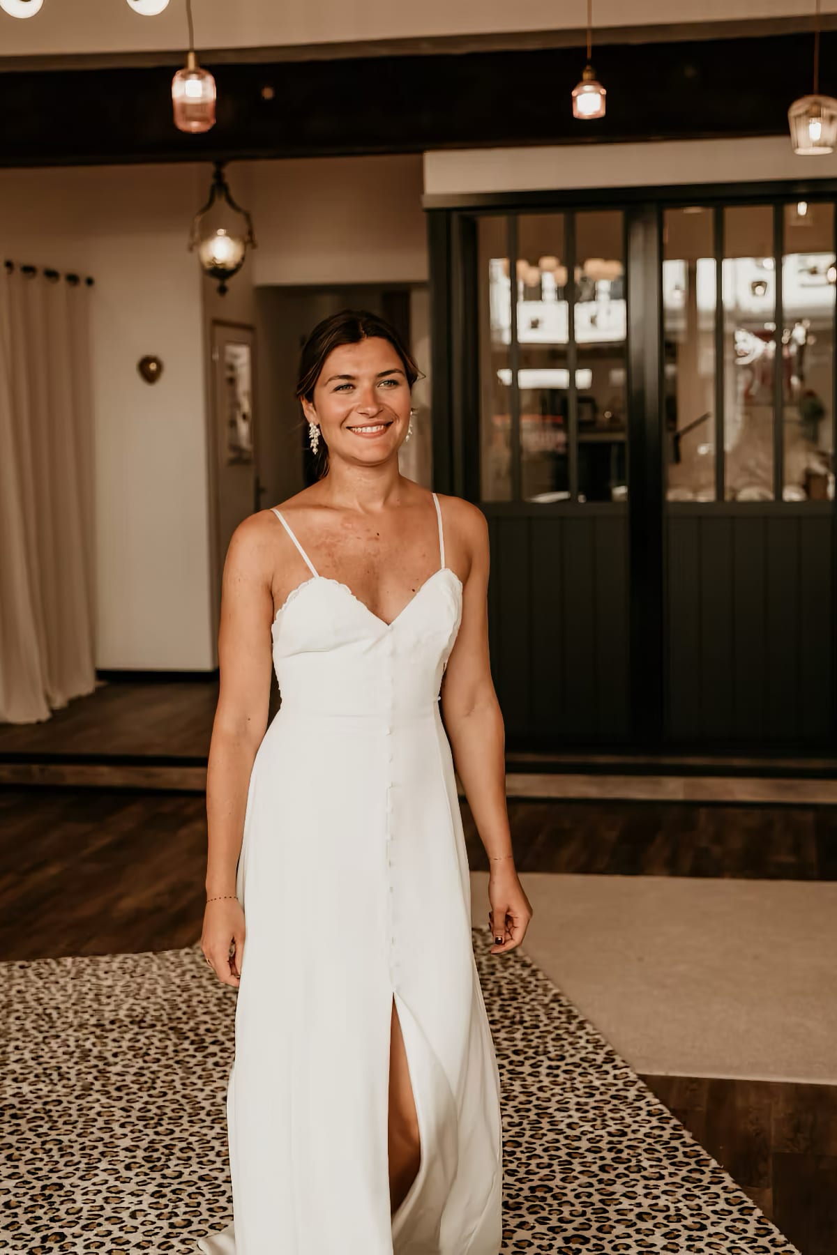 robe de mariée Claudine création disponible chez Melody Nelson à Erpent, Namur, Belgique