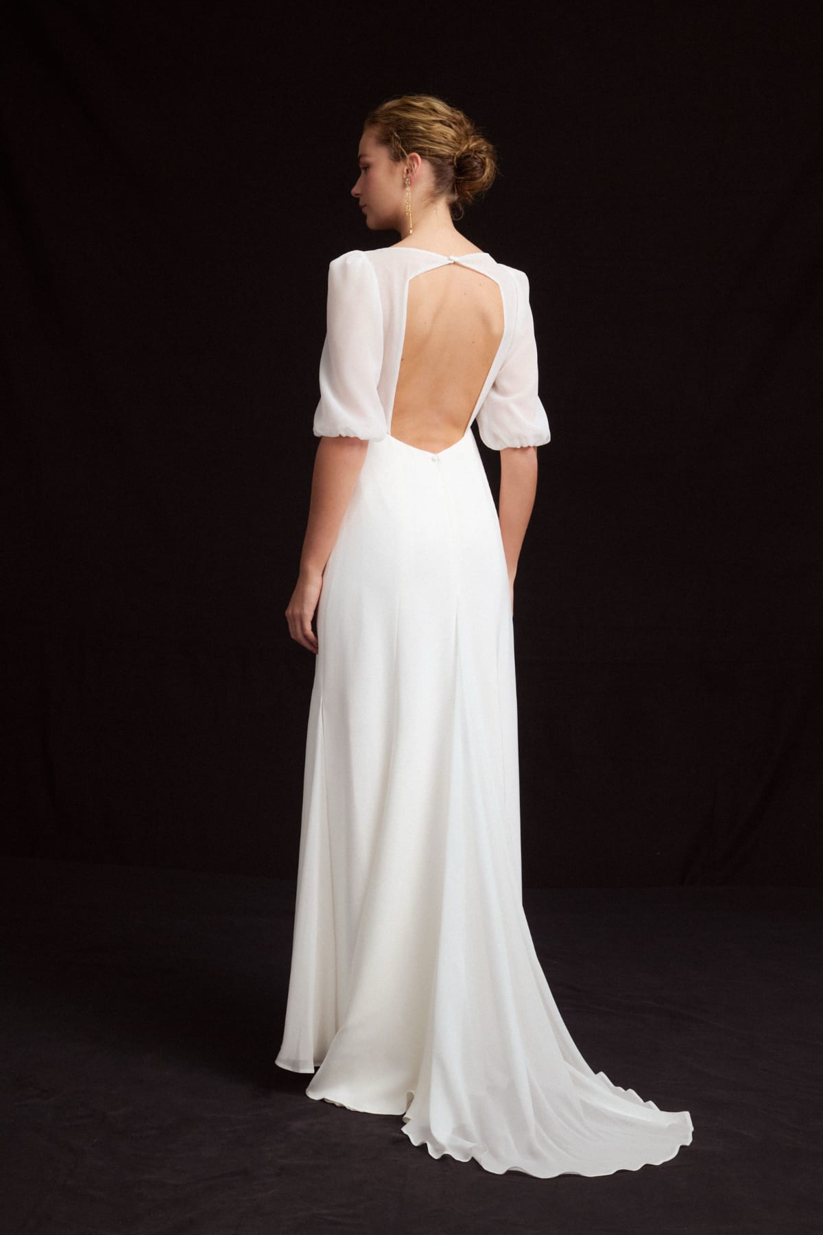 robe de mariée Carta Branca disponible chez Melody Nelson à Erpent, Namur, Belgique