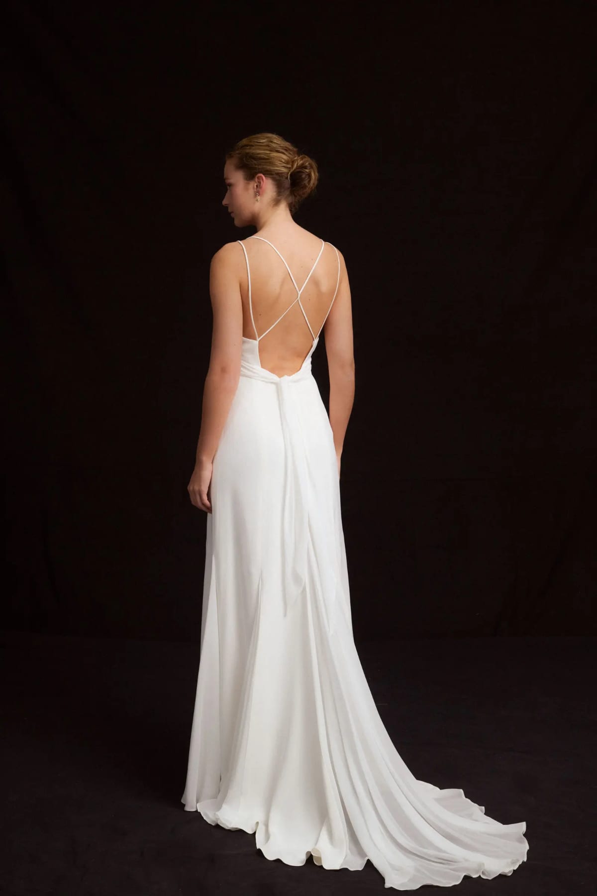 robe de mariée Carta Branca disponible chez Melody Nelson à Erpent, Namur, Belgique