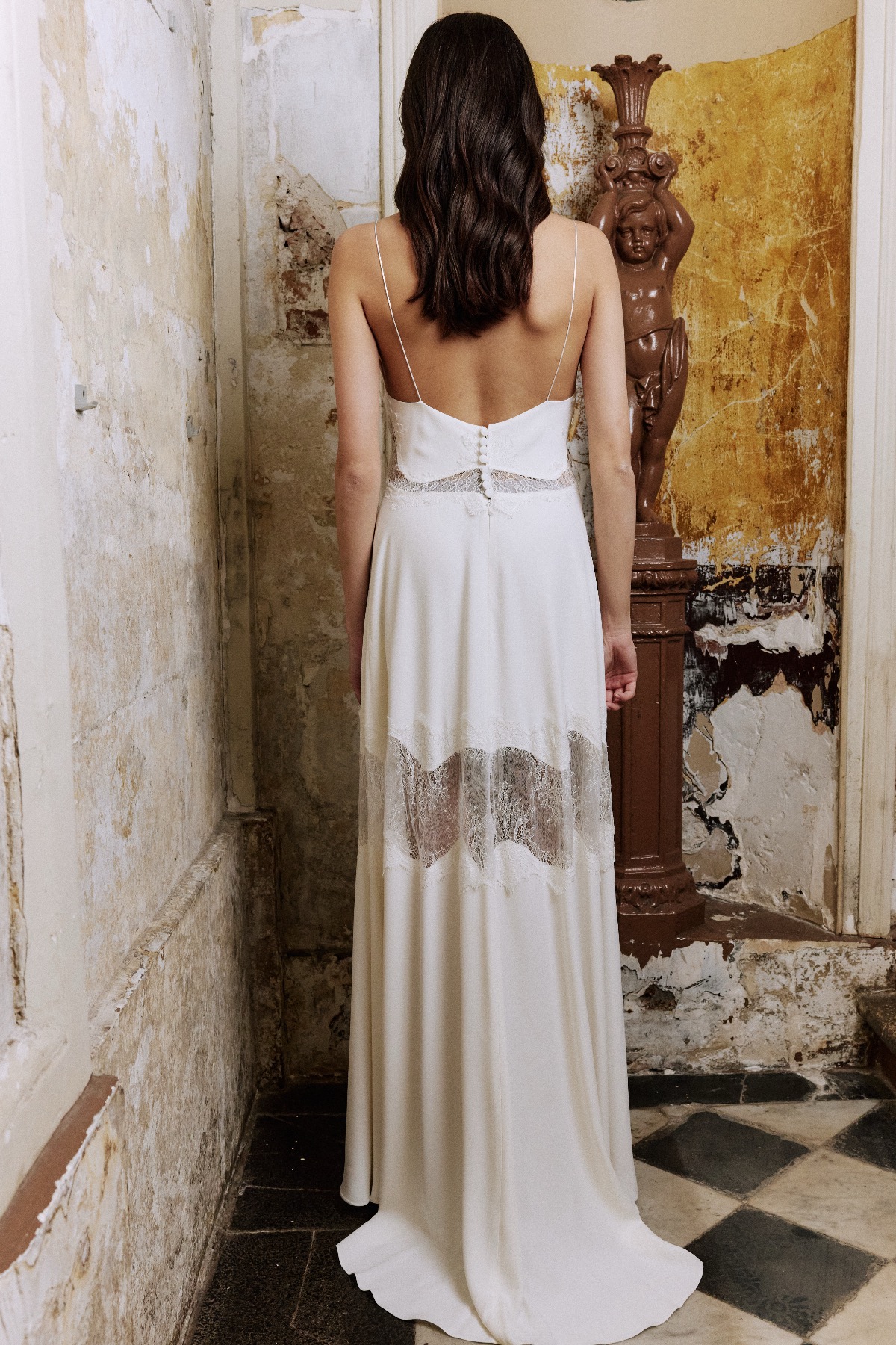 robe de mariée Halfpenny London disponible chez Melody Nelson à Erpent, Namur, Belgique