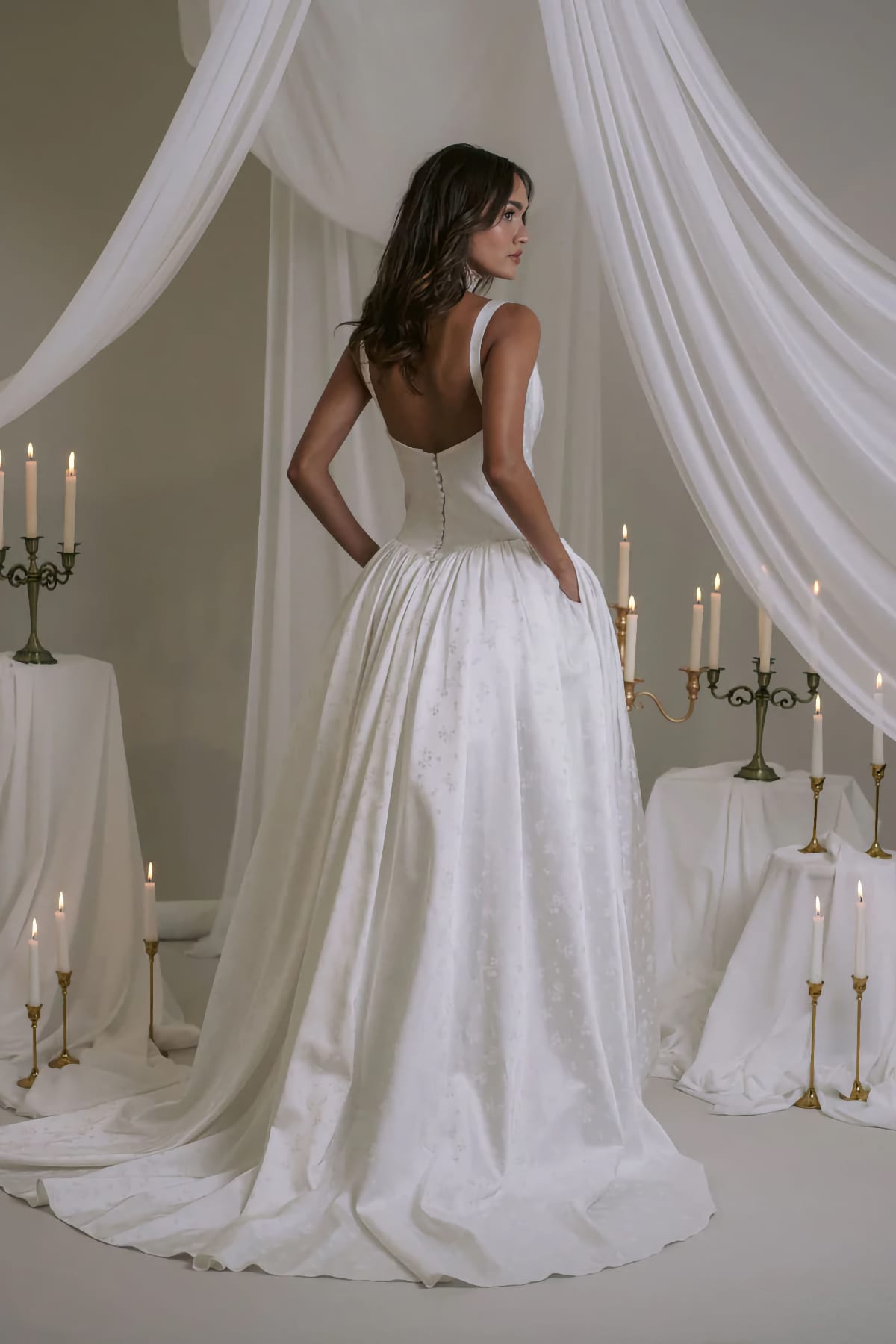 robe de mariée Rime Arodaky disponible chez Melody Nelson à Erpent, Namur, Belgique